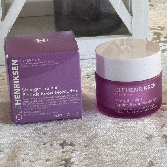 Ole Henriksen Other - Ole Henriksen Strength Trainer 1.7fl ounce